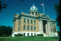 La Moure County North Dakota Courthouse.jpg