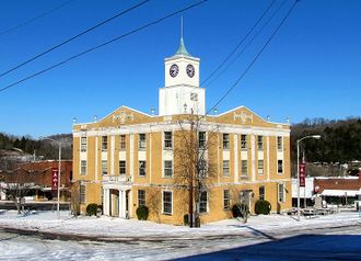 Jackson County, Tennessee Courthouse 2.JPG