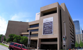 Dallas Public Central Library.jpg