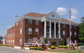 Carter County Tennessee courthouse.jpg