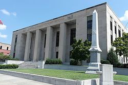 Lenoir County Courthouse, North Carolina.JPG