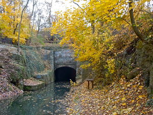 Union Canal Tunnel.jpg