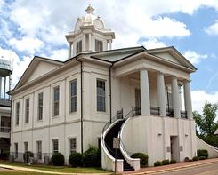 Lowndes County, Alabama Courthouse.jpg