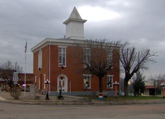Clay County Tennessee courthouse.jpg